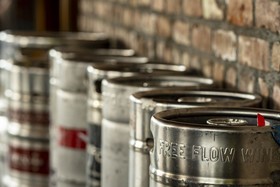 Ski Inn Taphouse Hotel