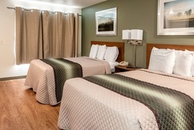 HomeTowne Studios Eugene - Springfield