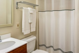 HomeTowne Studios Eugene - Springfield