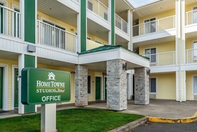 HomeTowne Studios Eugene - Springfield