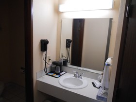 GuestHouse Inn & Suites Eugene Springfield