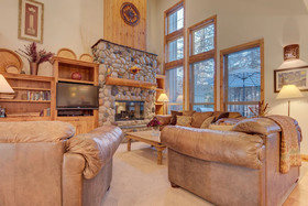 Aquila Lodges by Village Properties at Sunriver