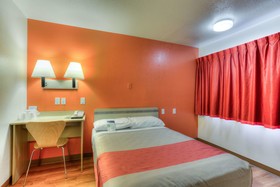 Motel 6 Tigard Or Portland South Lake Oswego
