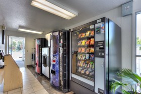 Motel 6 Tigard Or Portland South Lake Oswego