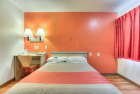 Motel 6 Tigard Or Portland South Lake Oswego