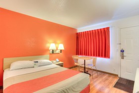 Motel 6 Tigard Or Portland South Lake Oswego