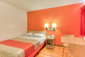 Motel 6 Tigard Or Portland South Lake Oswego