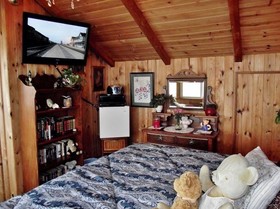 Cliff House Bed & Breakfast