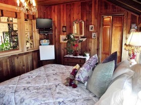 Cliff House Bed & Breakfast
