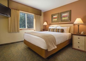 Whispering Woods Resort