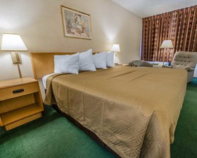 Horseshoe Curve Lodge