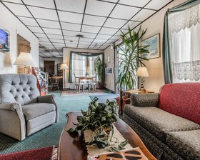 Horseshoe Curve Lodge