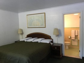 Relax Inn Altoona