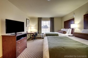 Cobblestone Inn & Suites  Ambridge