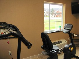 Cobblestone Inn & Suites  Ambridge