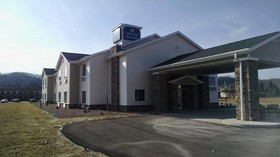 Cobblestone Inn & Suites  Ambridge
