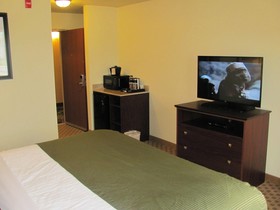 Cobblestone Inn & Suites  Ambridge
