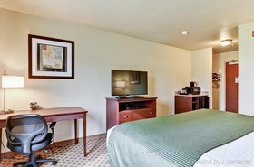 Cobblestone Inn & Suites  Ambridge