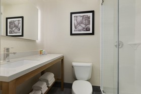 Ramada by Wyndham Beaver Falls