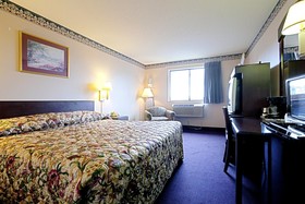 Super 8 by Wyndham Bedford