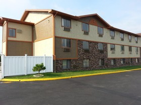 Super 8 by Wyndham Bedford