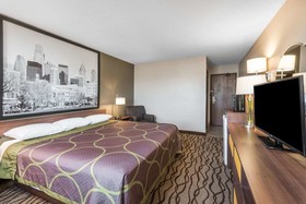 Super 8 by Wyndham Bedford