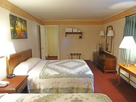 Amish Country Motel