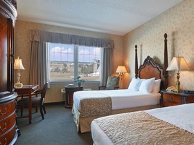 Amish View Inn and Suites