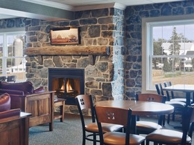 Amish View Inn and Suites