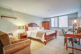 Allenberry Resort Inn & Playhouse