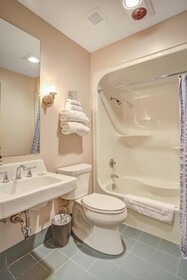 Allenberry Resort Inn & Playhouse