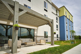 MainStay Suites