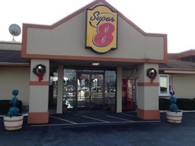 Super 8 by Wyndham Carlisle North