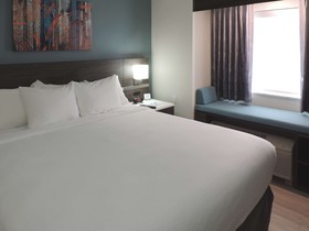 Spark by Hilton Clarion