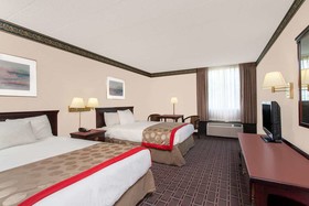 Best Western Plus Clarks Summit Scranton