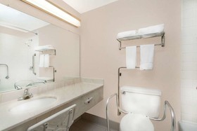 Best Western Plus Clarks Summit Scranton