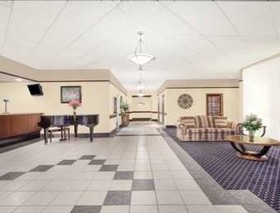 Best Western Plus Clarks Summit Scranton