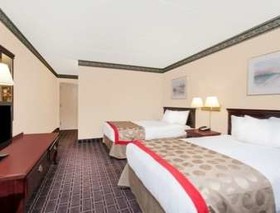 Best Western Plus Clarks Summit Scranton