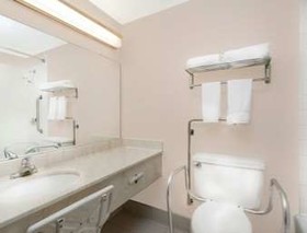 Best Western Plus Clarks Summit Scranton