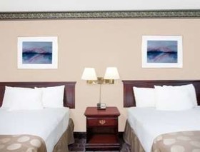 Best Western Plus Clarks Summit Scranton