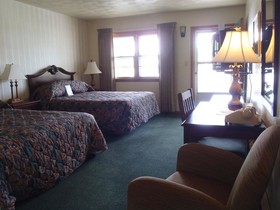 Glass House Inn