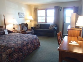 Glass House Inn