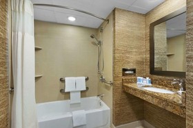 Comfort Inn & Suites Glen Mills