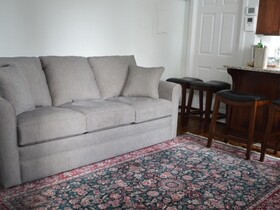 The Manor on Front Bed and Breakfast