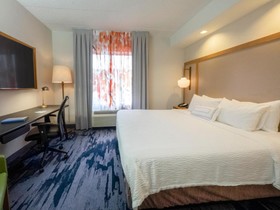 Fairfield Inn & Suites Hazleton