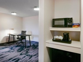 Fairfield Inn & Suites Hazleton
