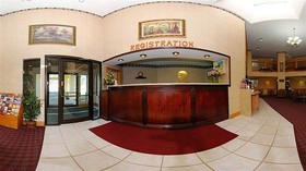 Red Roof Inn & Suites Hermitage