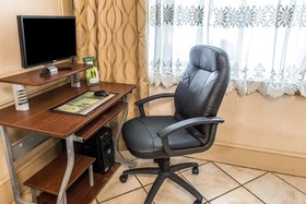 Quality Inn & Suites Indiana