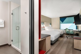 avid hotel Lancaster