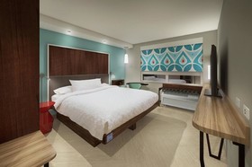 Tru by Hilton Lancaster East